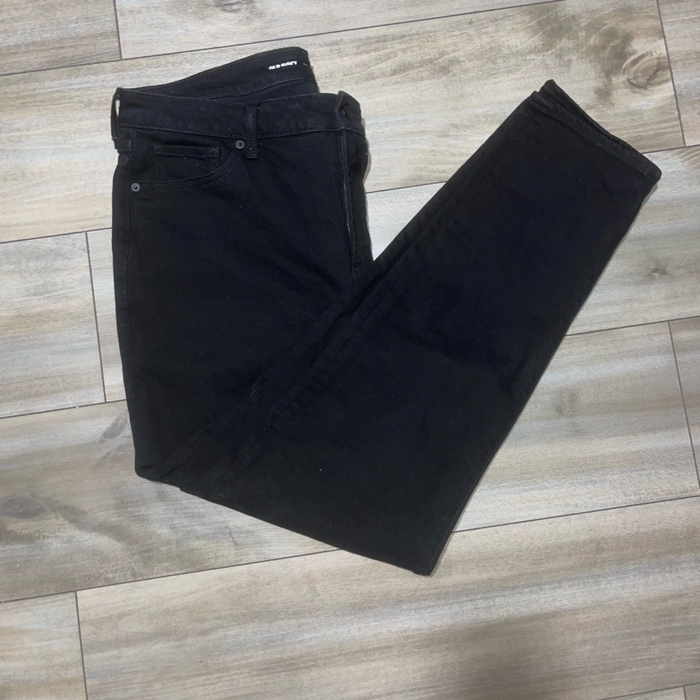 Old Navy Black Straight Fit Jeans - Picture 6 of 7